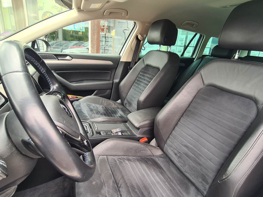 Volkswagen Passat SW — 25