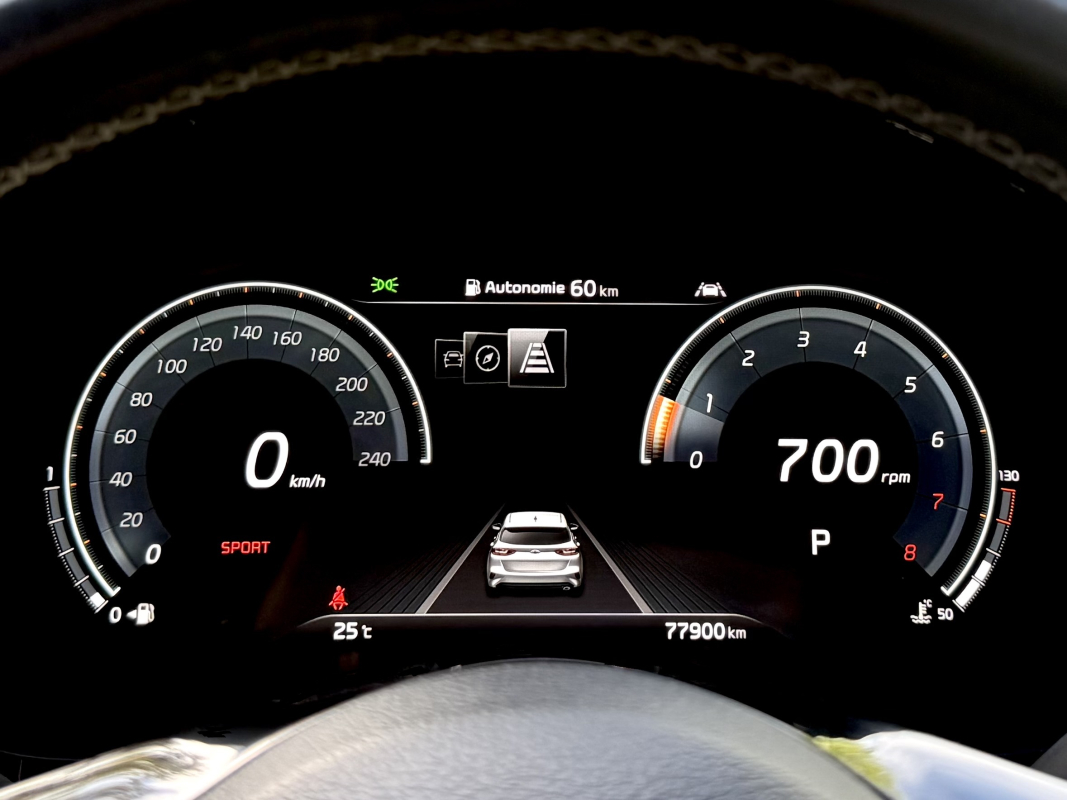 Kia Ceed — 13
