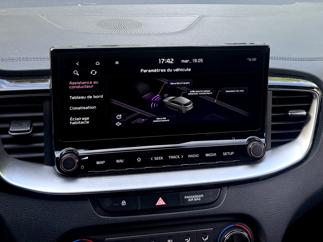Kia Ceed — 11