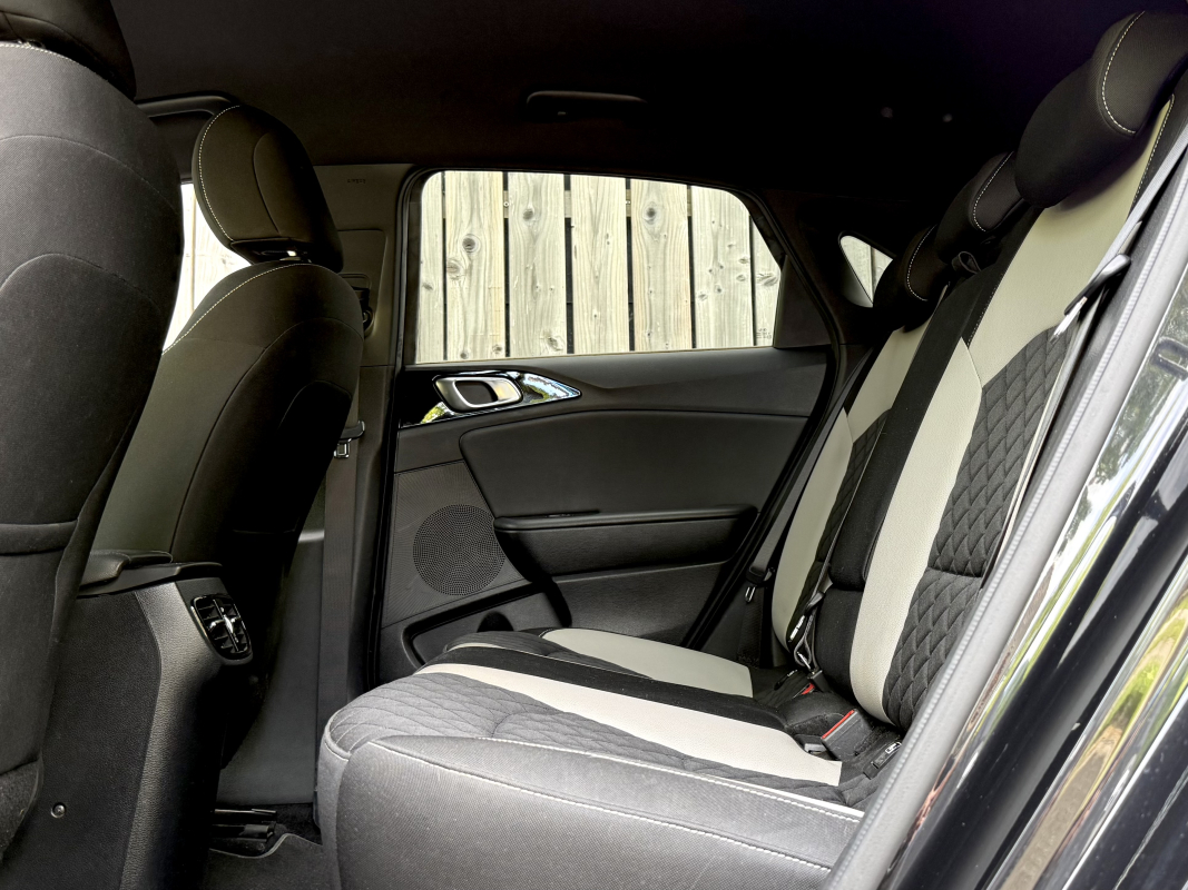 Kia Ceed — 8