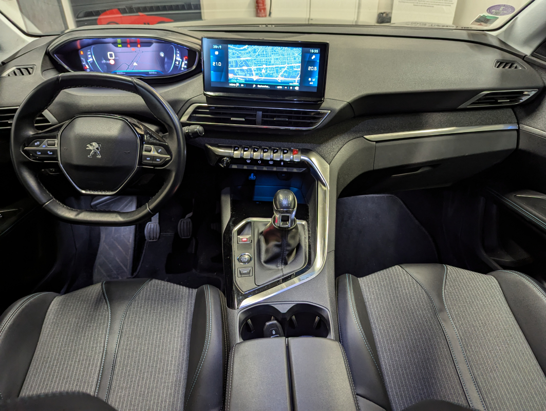Peugeot 5008 — 9