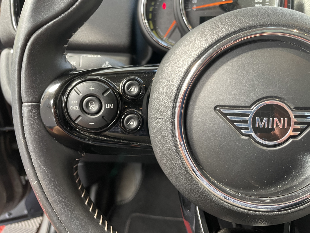 Mini Countryman — 15