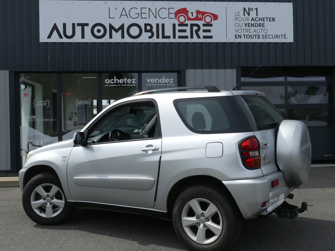 Toyota RAV4 — 3