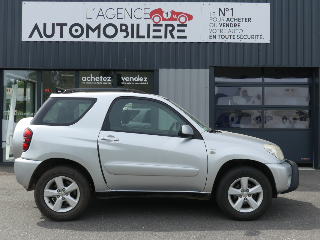 Toyota RAV4 — 6