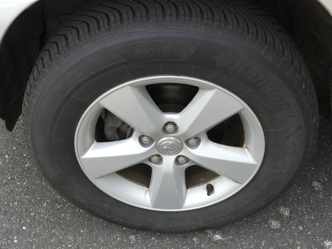 Toyota RAV4 — 16