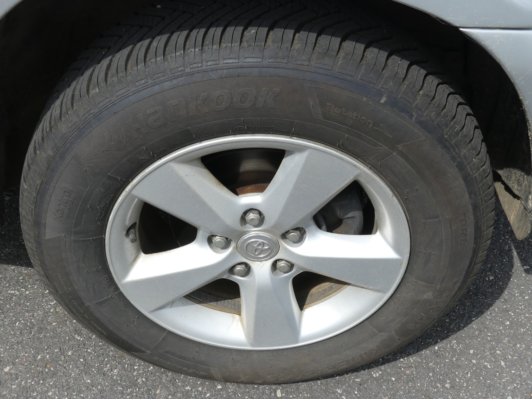 Toyota RAV4 — 19