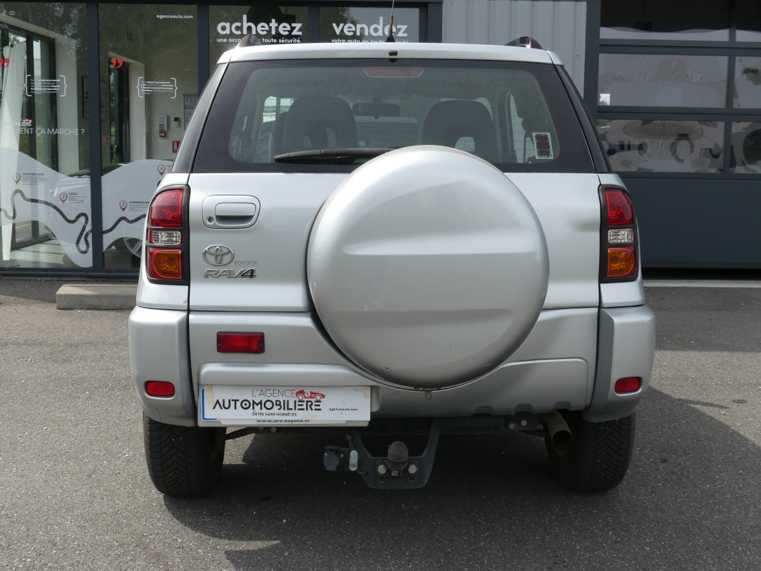 Toyota RAV4 — 4