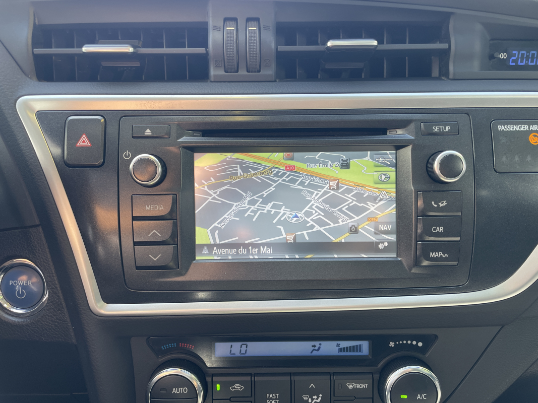 Toyota Auris — 19