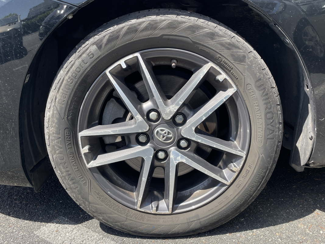 Toyota Auris — 22