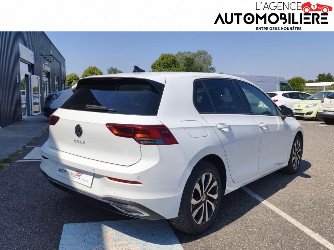 Volkswagen Golf — 7