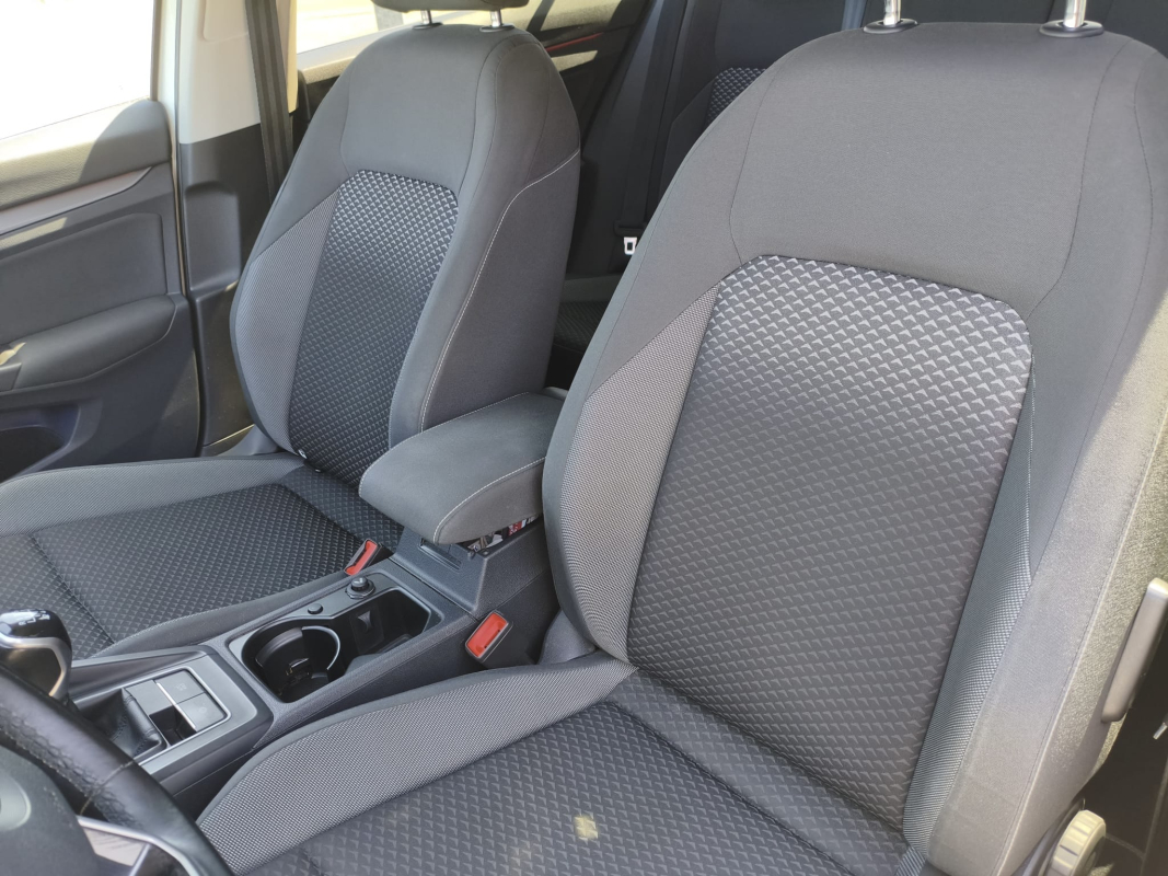 Volkswagen Golf — 10
