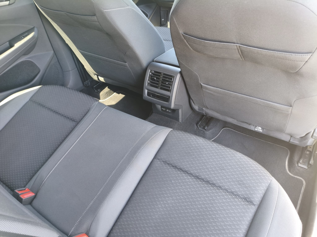 Volkswagen Golf — 20