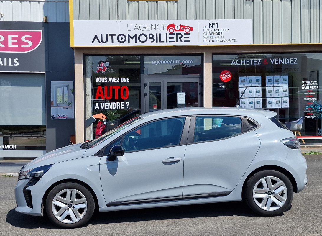 Renault Clio — 9