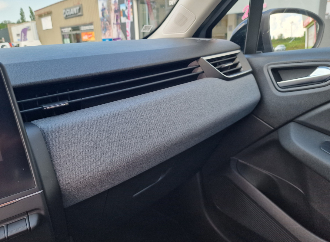 Renault Clio — 16