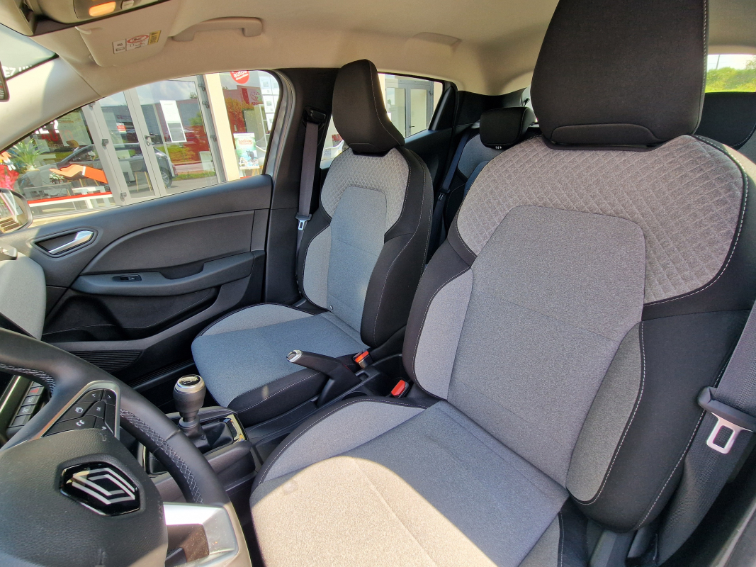 Renault Clio — 17