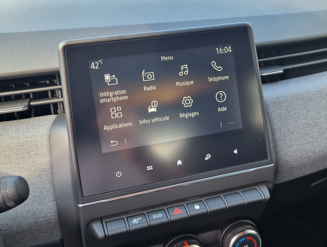 Renault Clio — 24