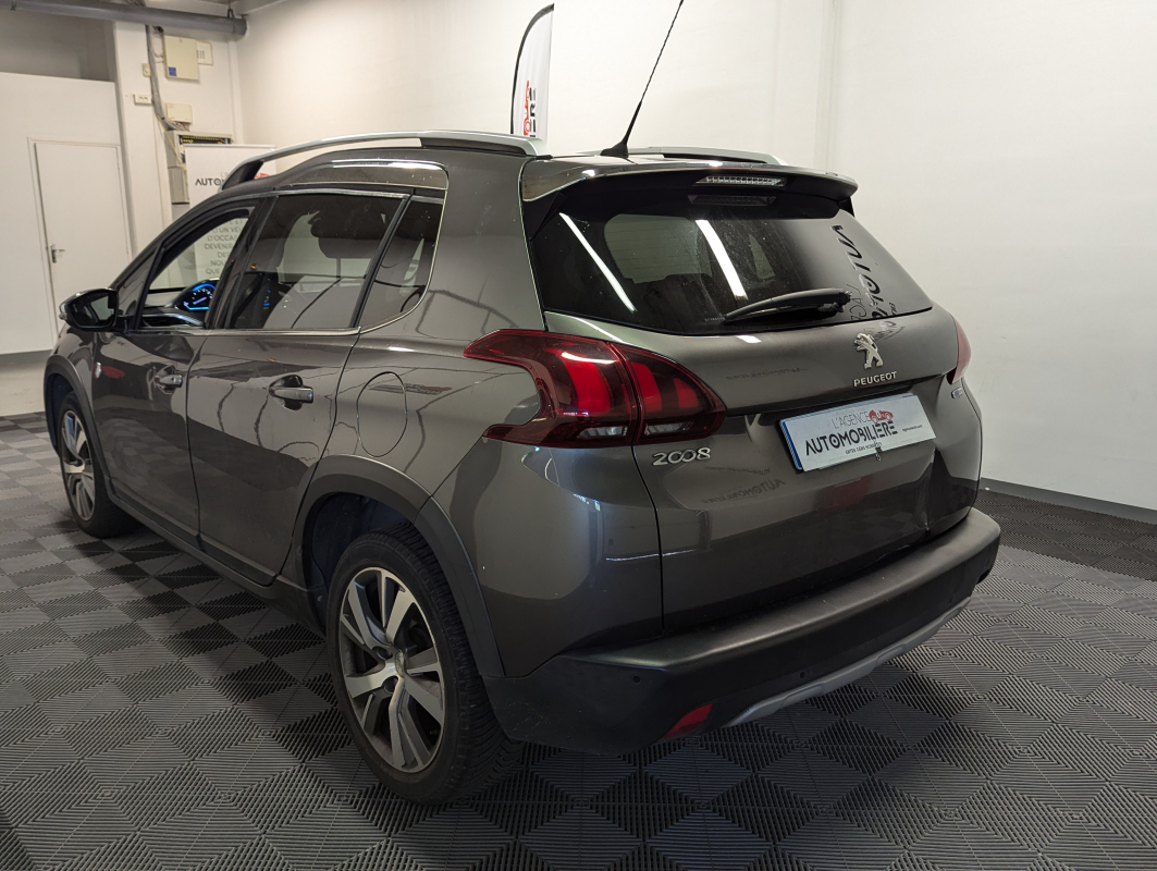 Peugeot 2008 — 6