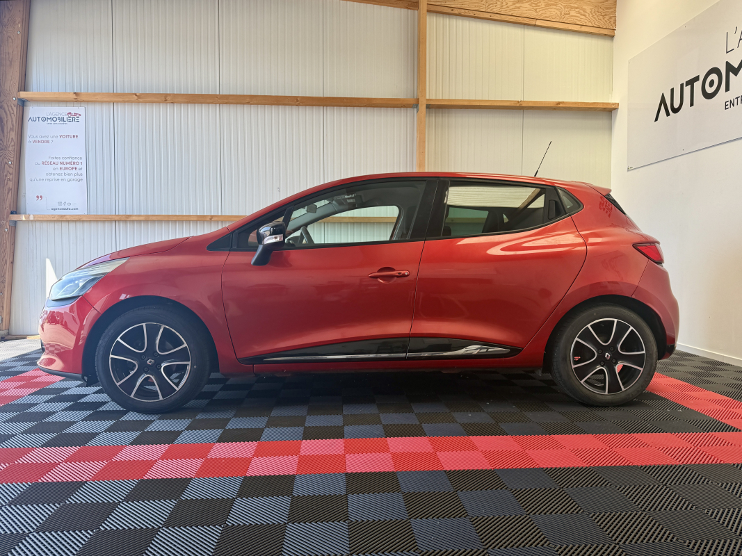 Renault Clio — 8