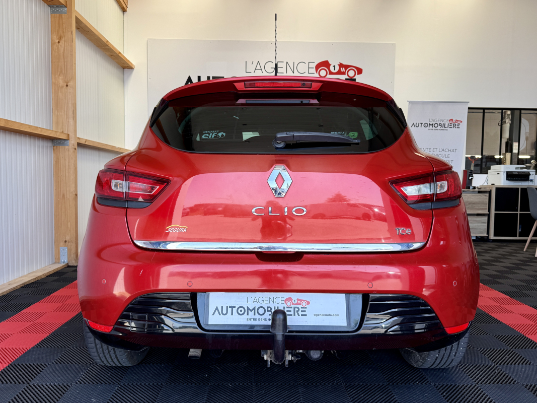 Renault Clio — 6