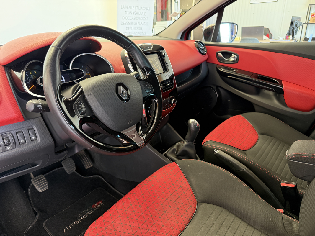 Renault Clio — 11