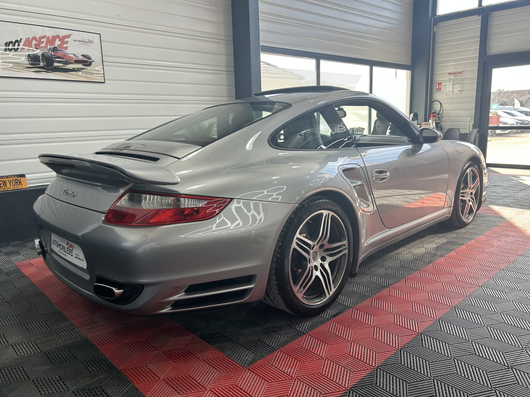 Porsche 911 — 6