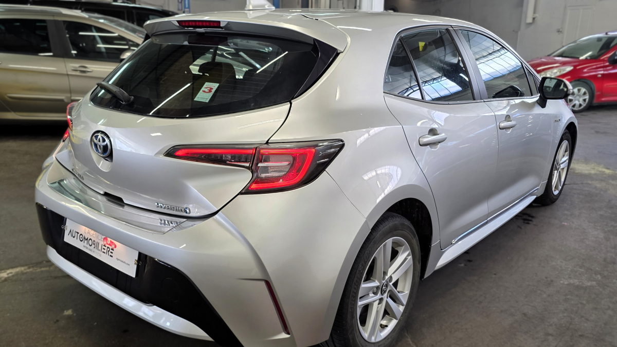 Toyota Corolla — 4