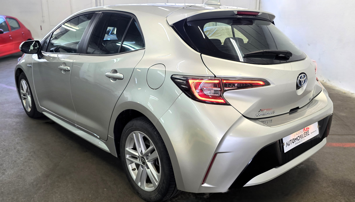 Toyota Corolla — 5