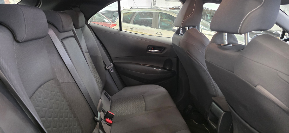 Toyota Corolla — 25