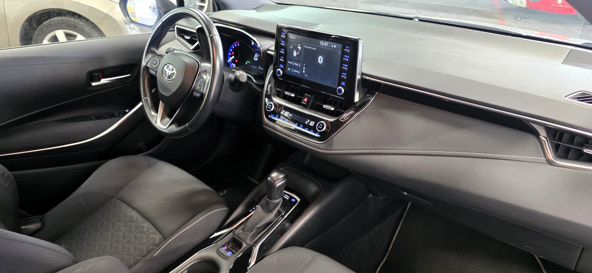 Toyota Corolla — 12