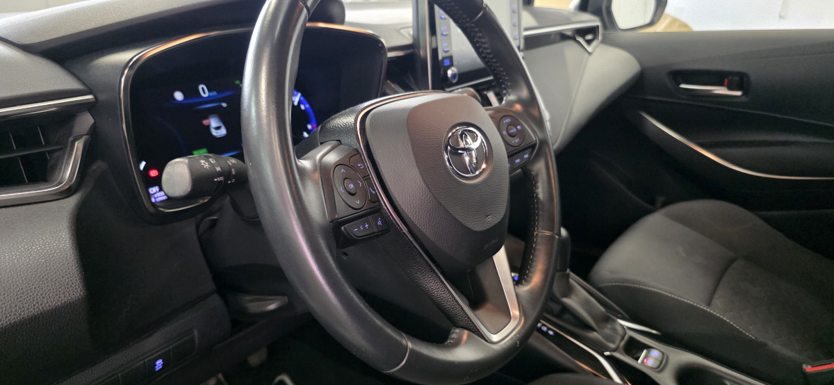 Toyota Corolla — 13