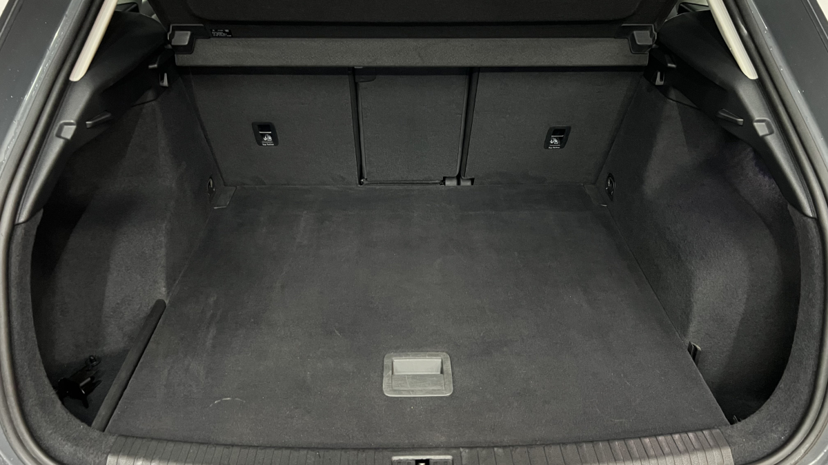 Audi Q3 — 30