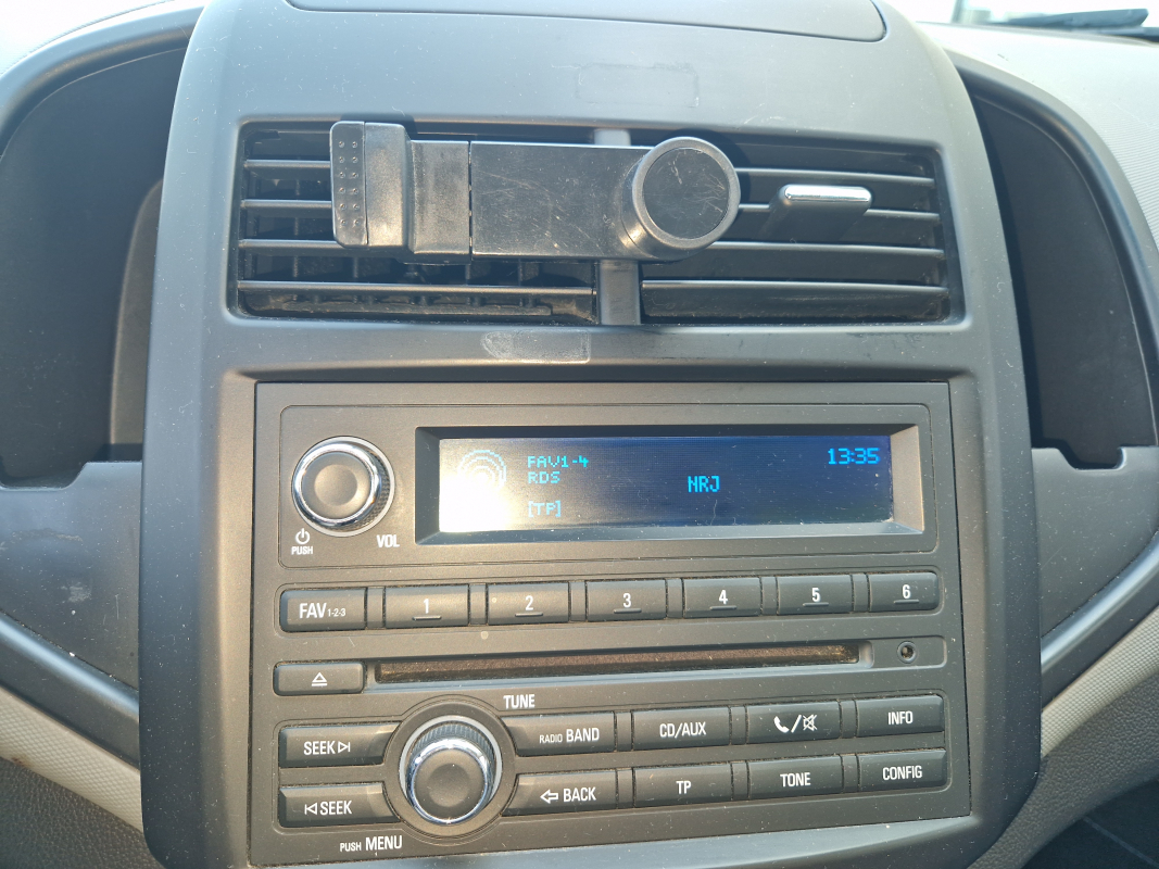 Chevrolet Aveo — 16