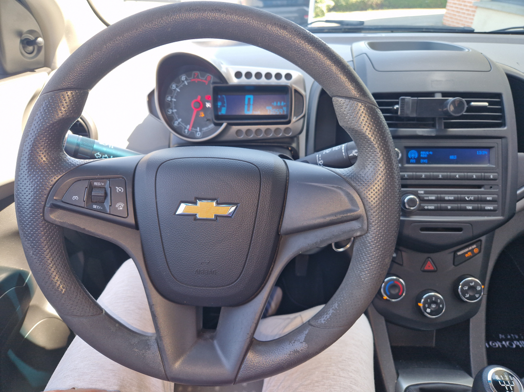 Chevrolet Aveo — 12