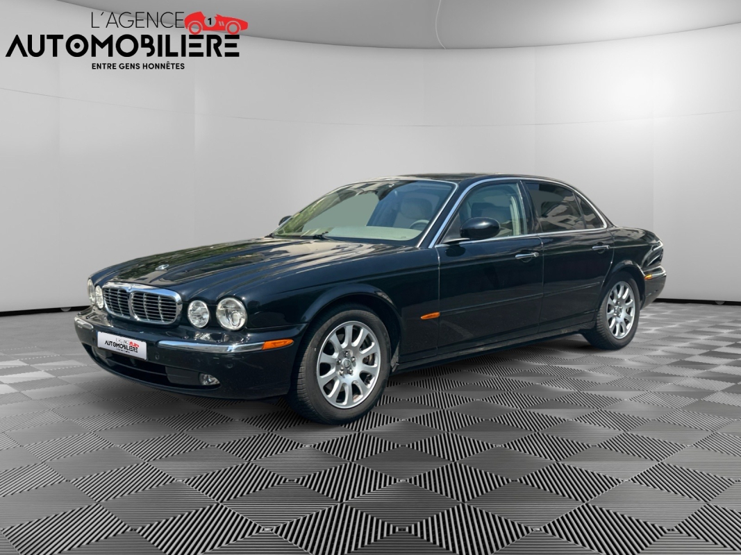 Jaguar XJ