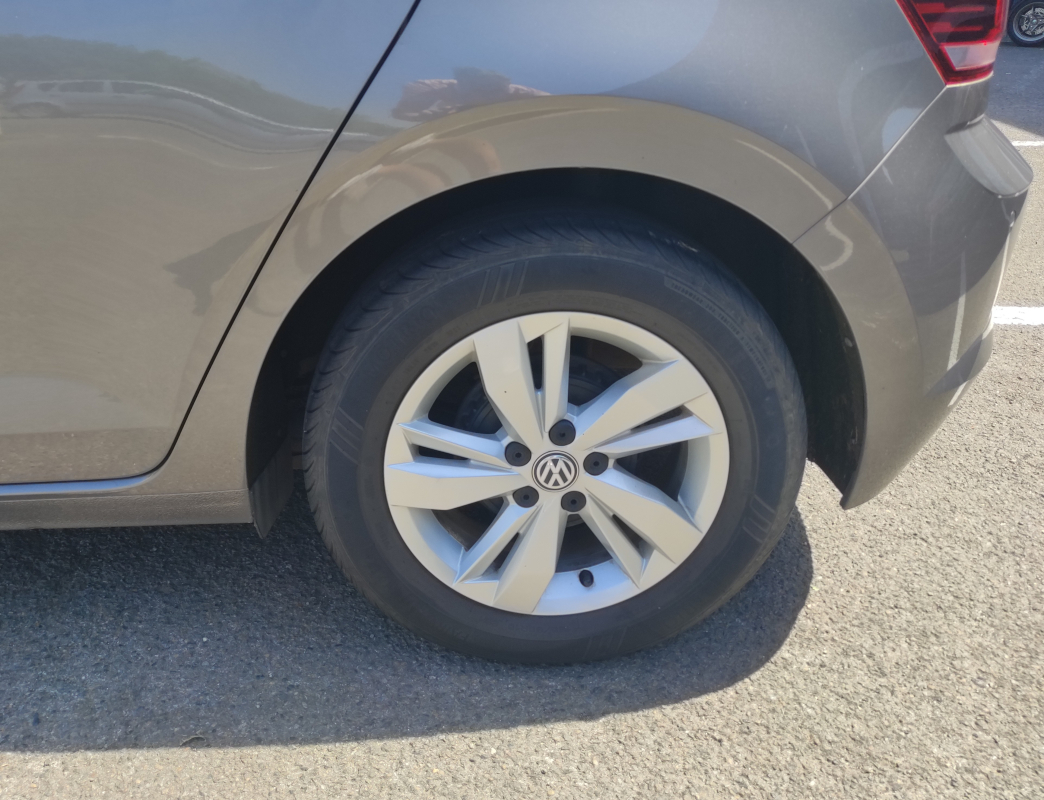 Volkswagen Polo — 28