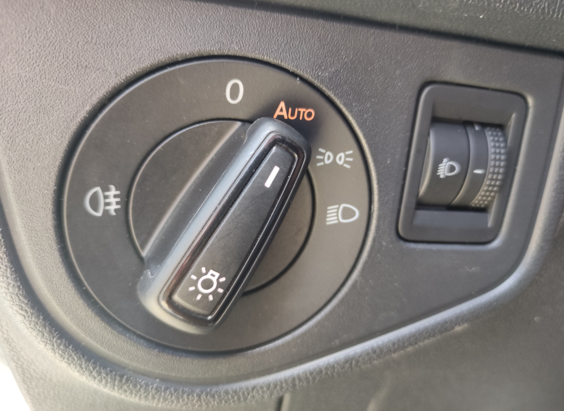 Volkswagen Polo — 23