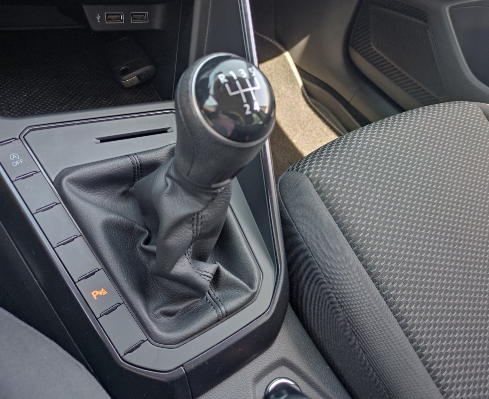 Volkswagen Polo — 24