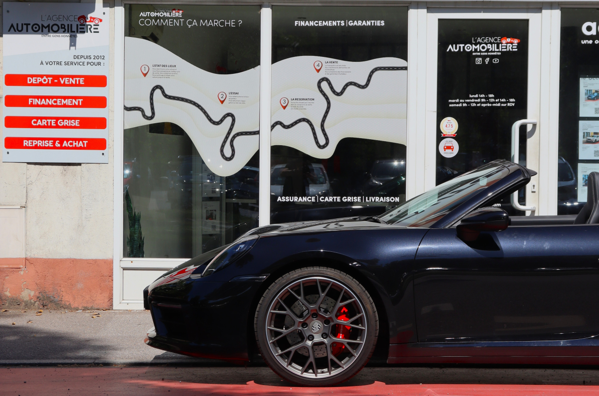 Porsche 911 — 2