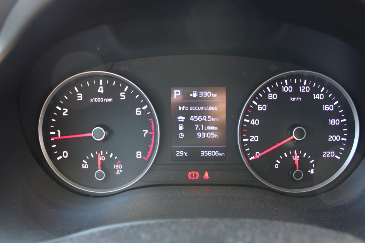 Kia Stonic — 18