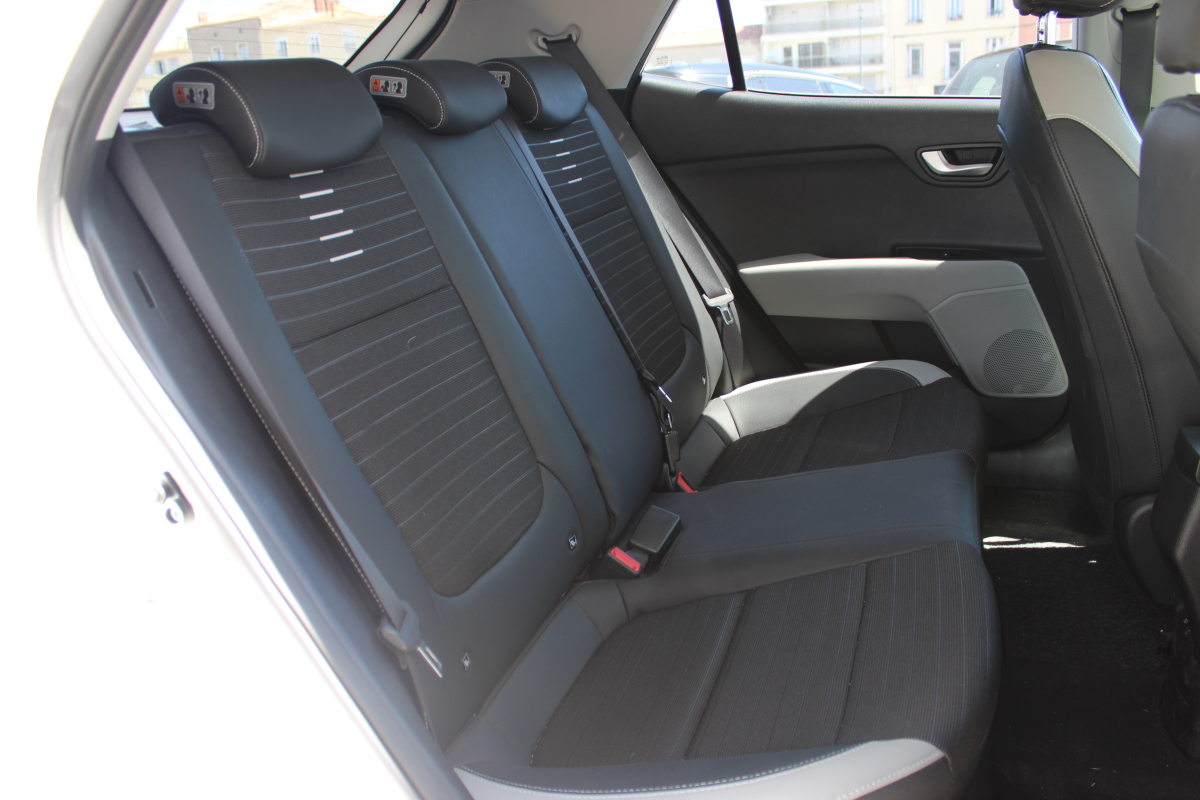 Kia Stonic — 14