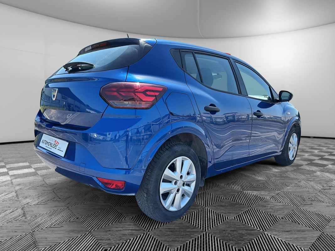 Dacia Sandero — 6
