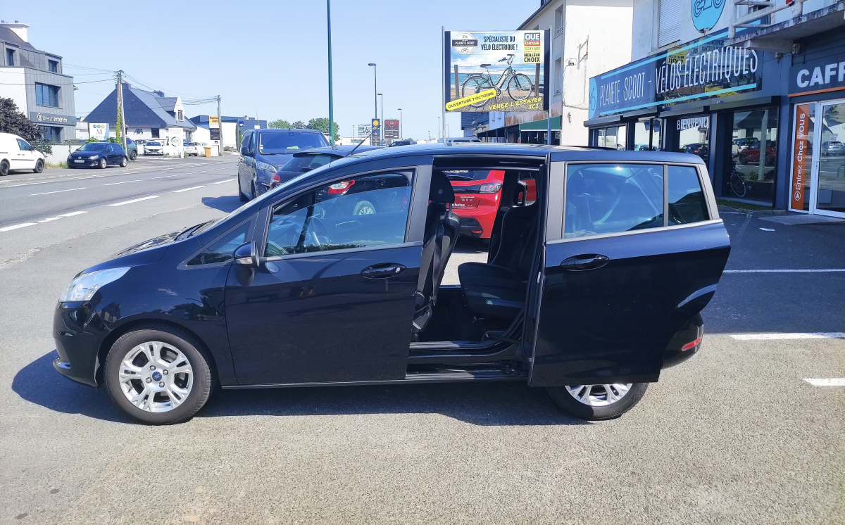 Ford B-Max — 10