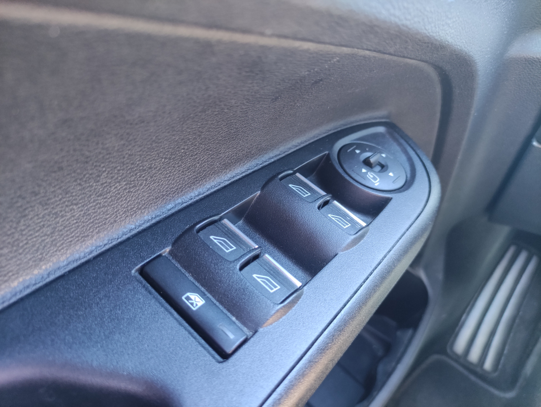 Ford B-Max — 17