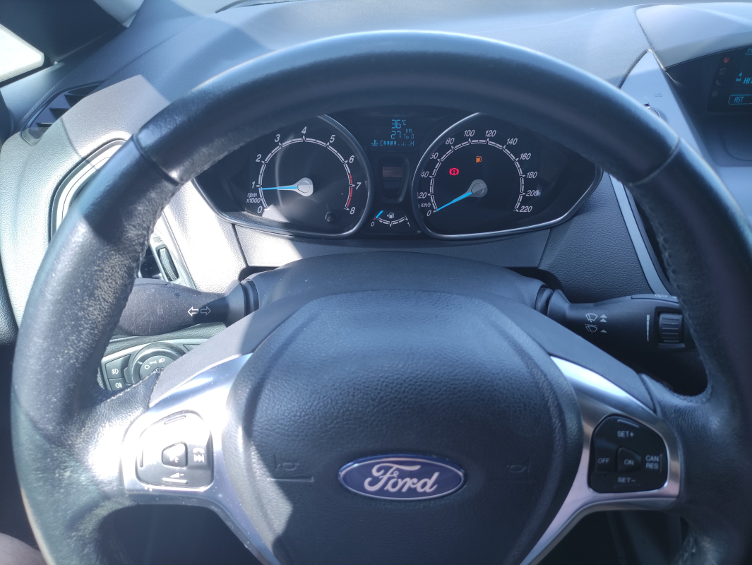 Ford B-Max — 15