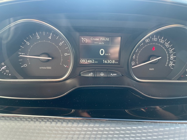 Peugeot 2008 — 16