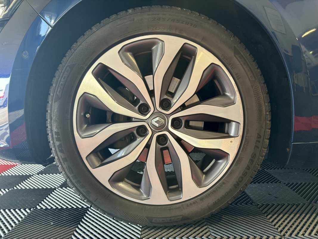 Renault Talisman Estate — 9