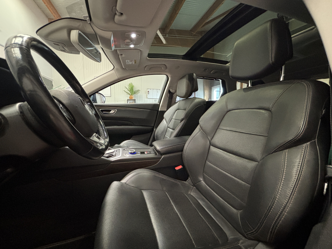 Renault Talisman Estate — 12