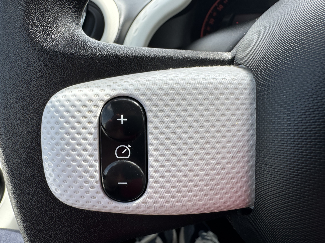 Renault Twingo — 12