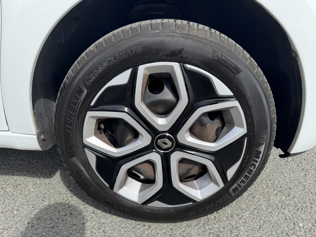 Renault Twingo — 28