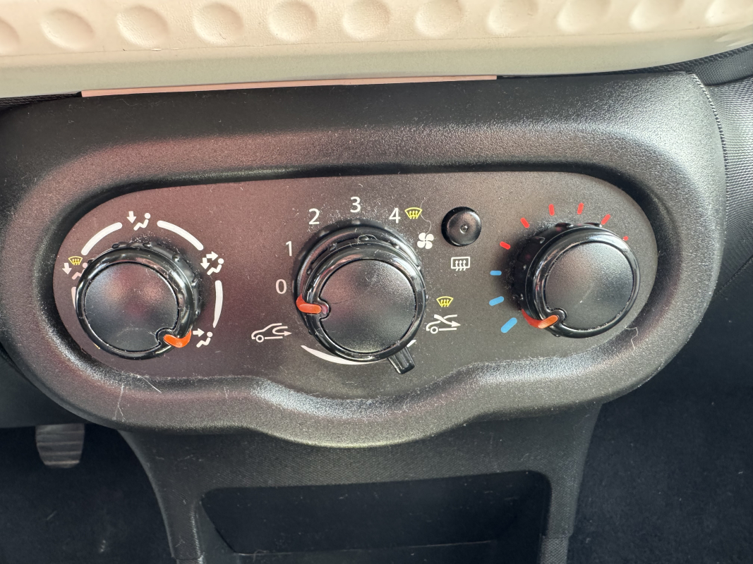 Renault Twingo — 23